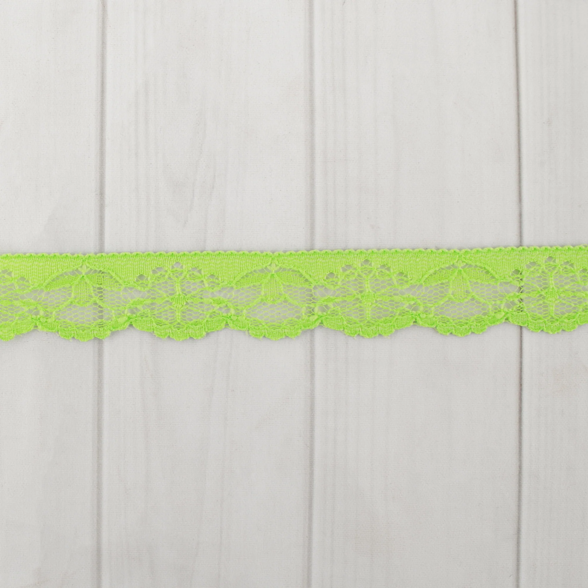 24mm Frilled Lace - Lime - Image 2