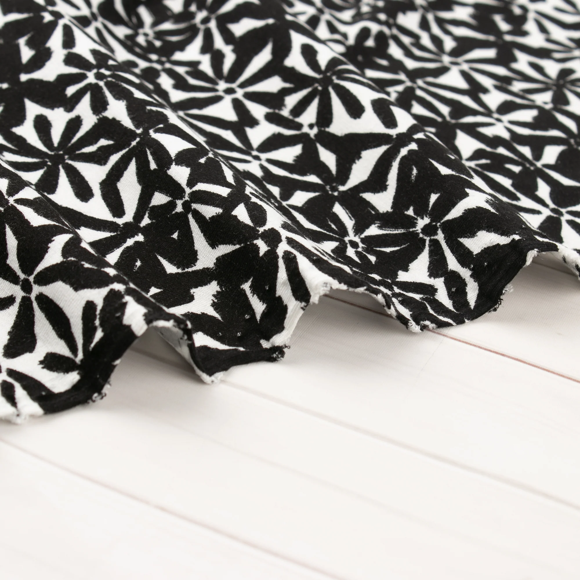 BAMBOO - Printed knit - Black/White - Image 4