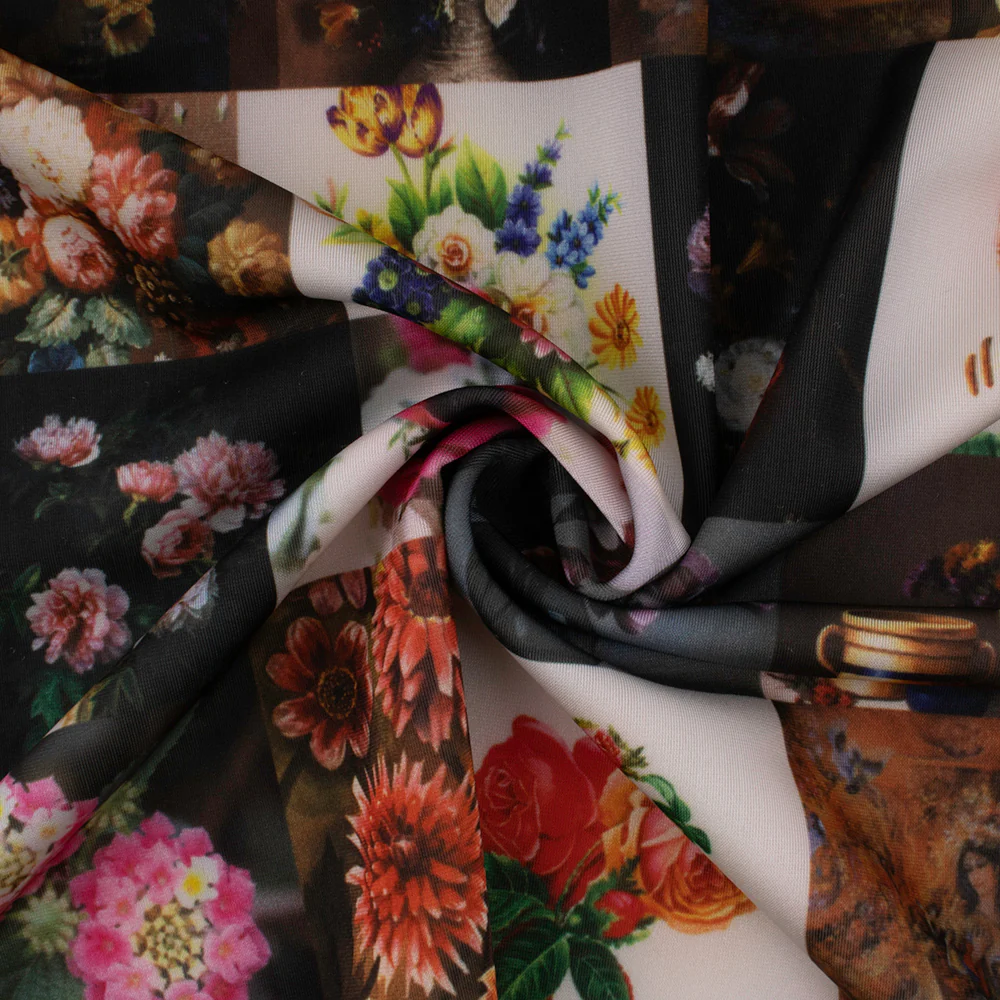 Bathing Suit Print - Florals box - Brown - Image 2