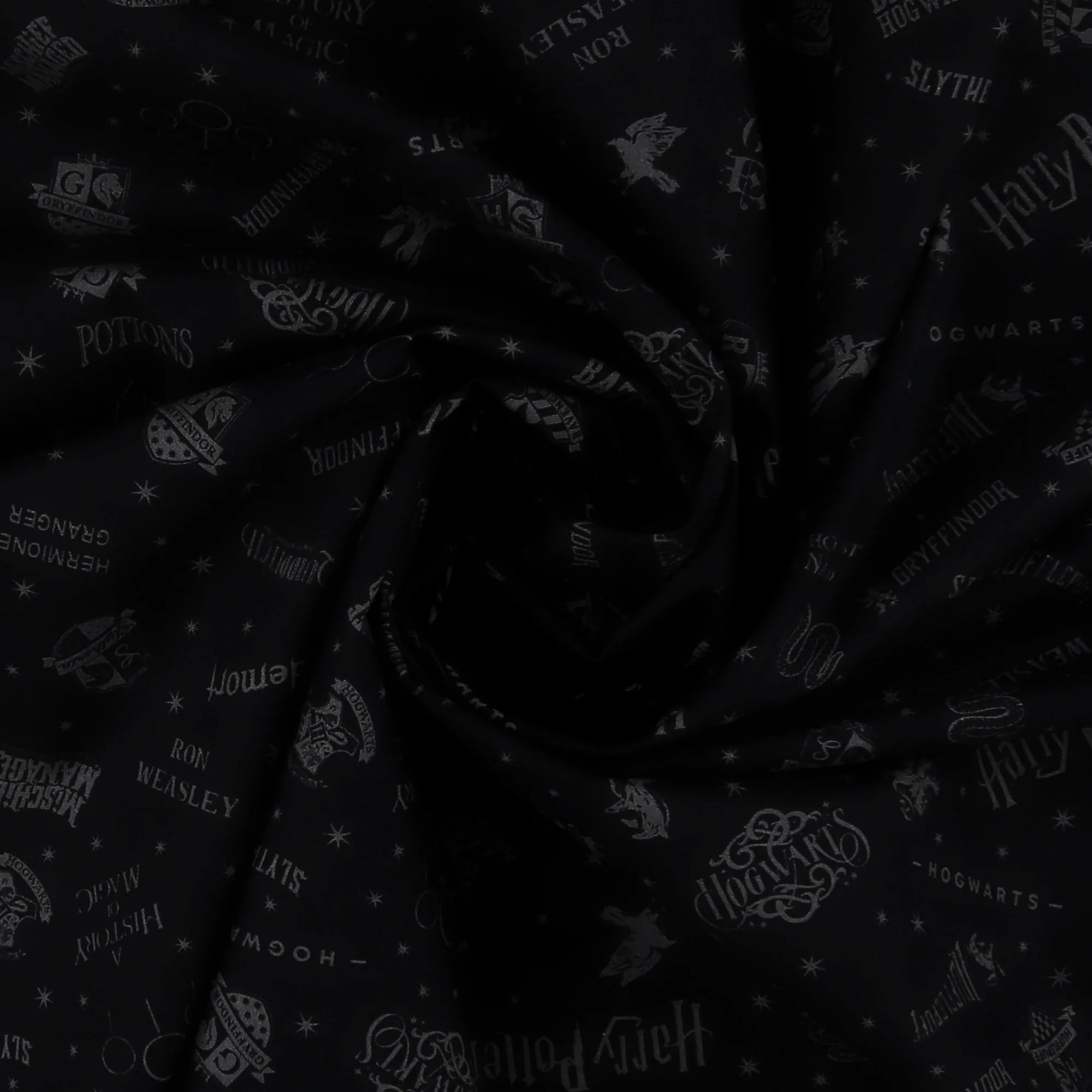 Bernatex Fabrics - Printed Cotton - SUZI Q ESSENTIALS - Harry Potter - 007 - Black - Image 2