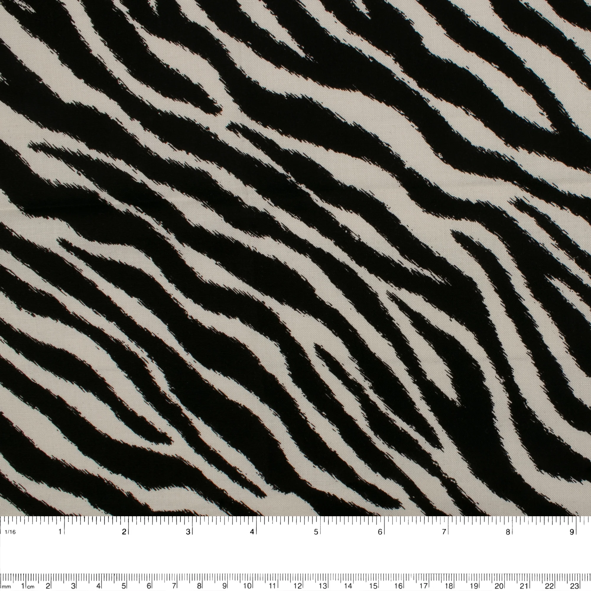 ESSENTIAL Printed Cotton - WINDHAM - Zebra - White - Image 2