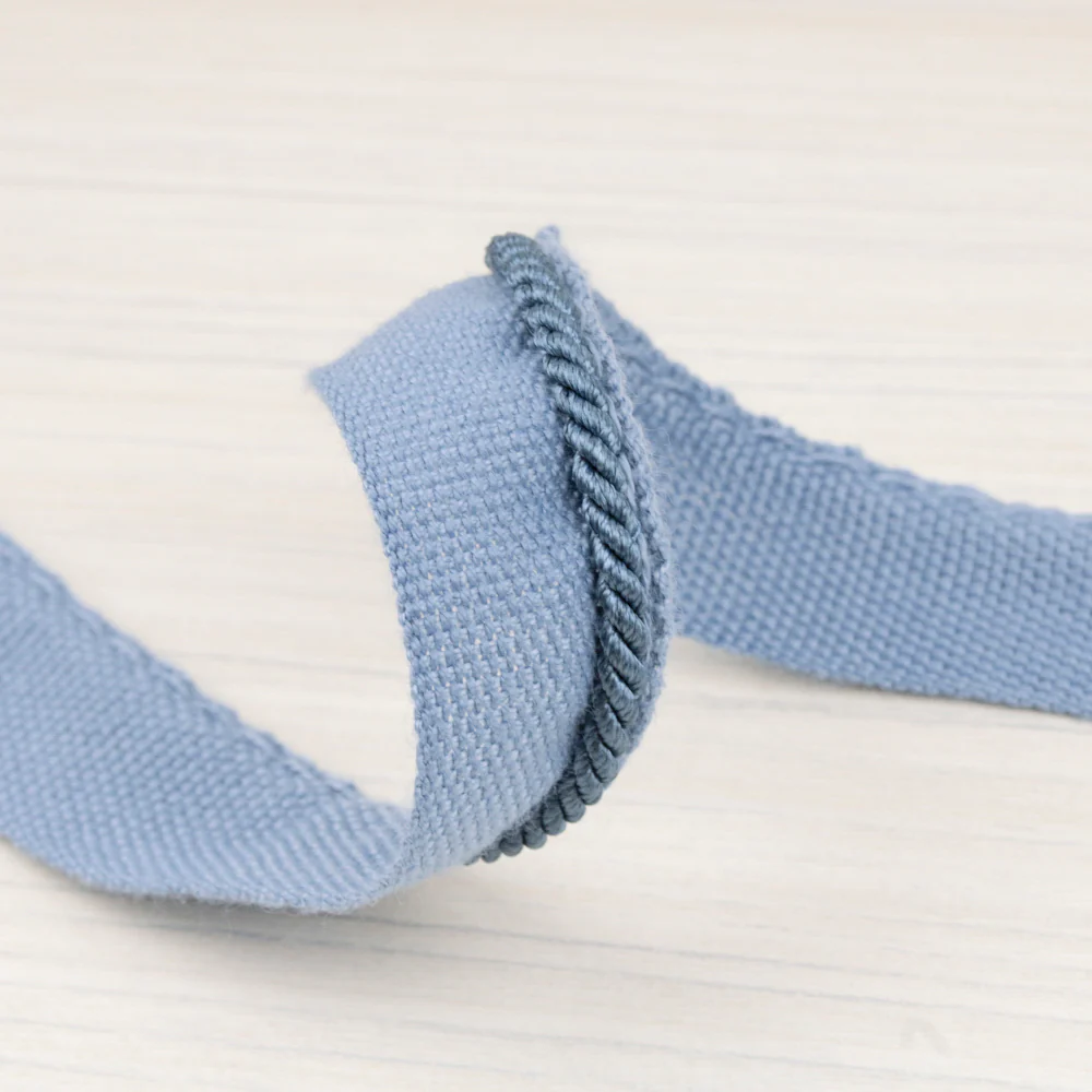 Lip cord ⅛ po (0.30 cm) Blue