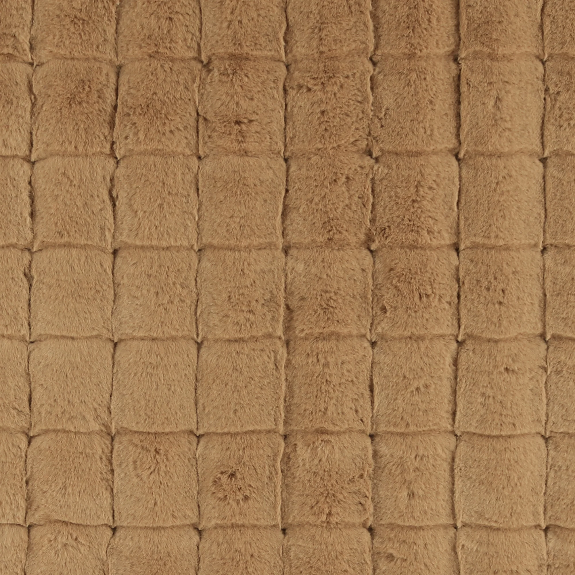 Luxury Fur - 001 - Camel