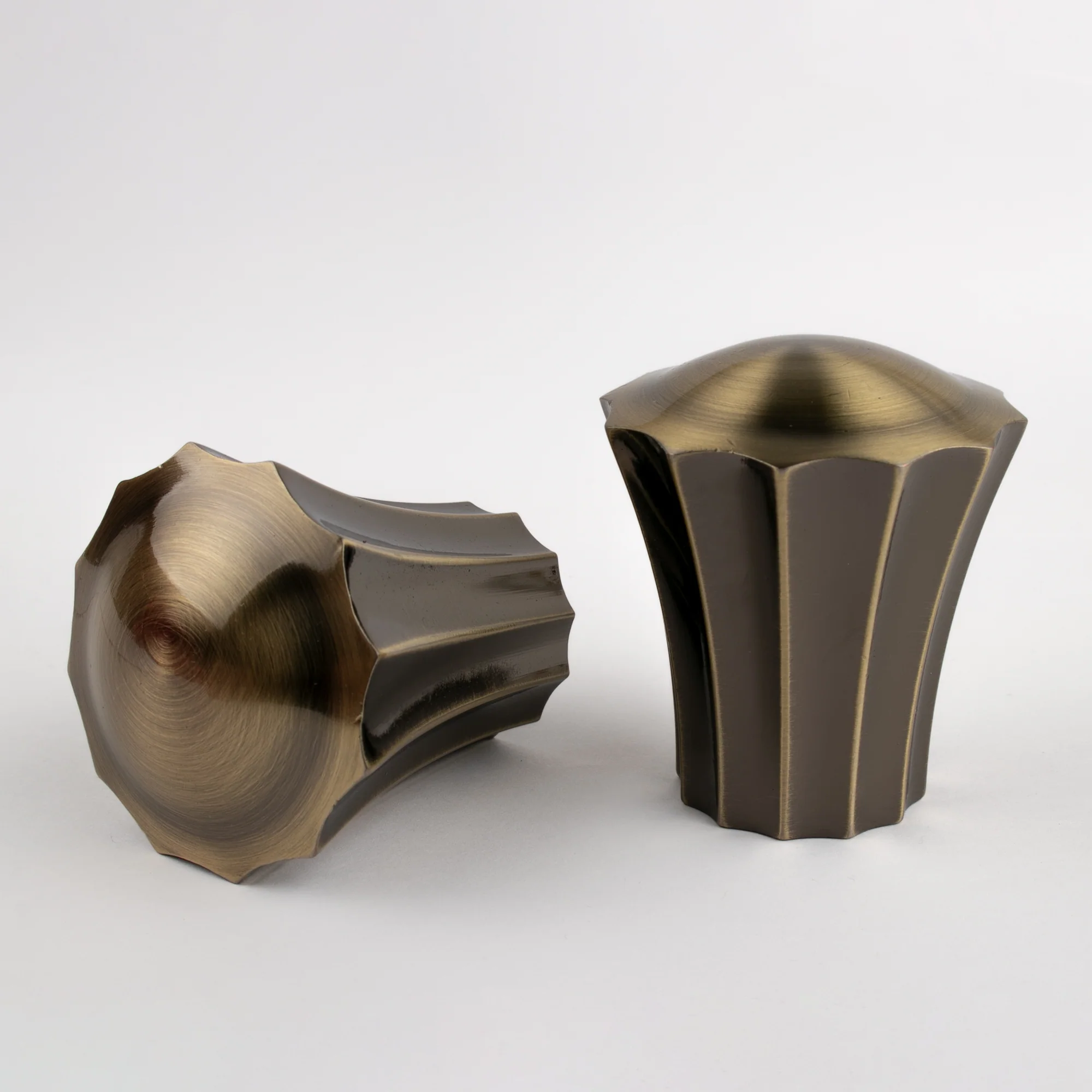 Metal finial for 28mm rod - Mobius - Antique Brass