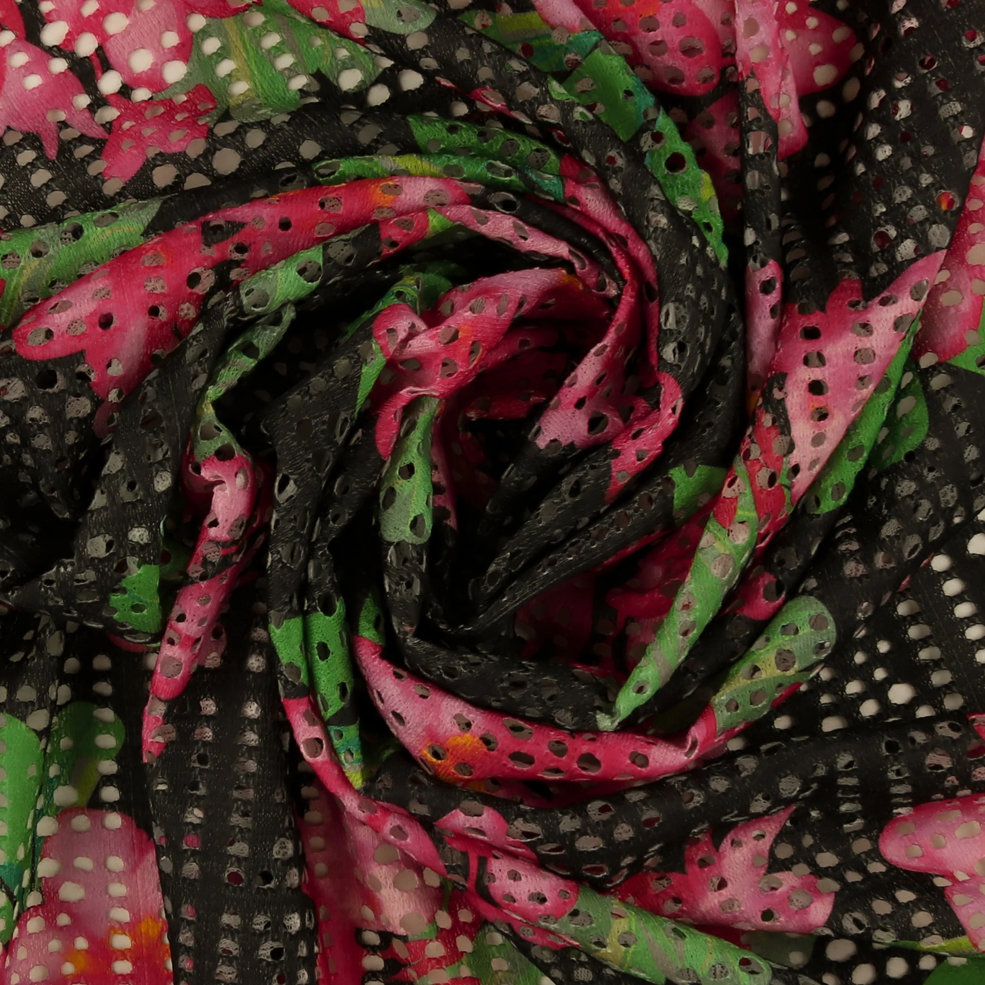 Printed Crochet - SUMMER ESSENTIALS - 001 - Black - Image 2