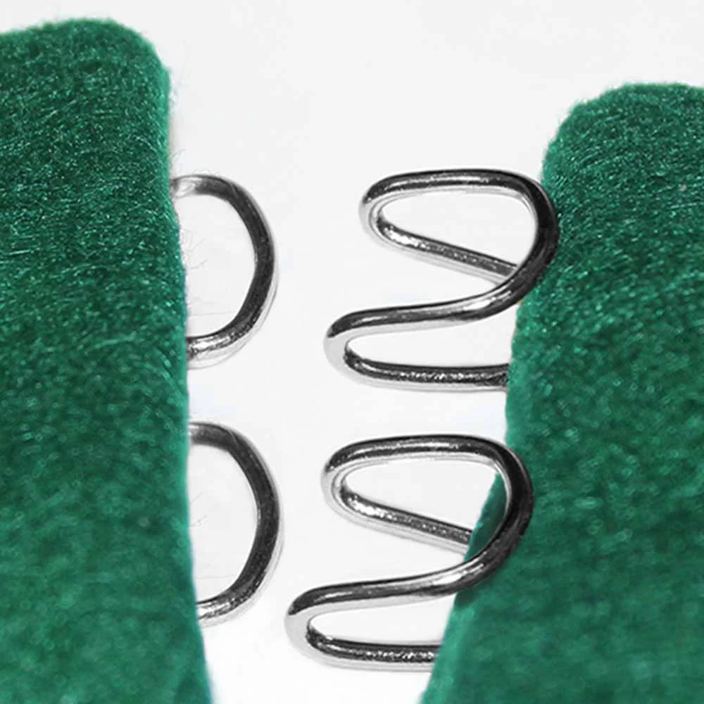 UNIQUE SEWING Hooks & Eyes Nickel - 22 x 19mm (7/8" x 3/4") - 3 sets - Image 2